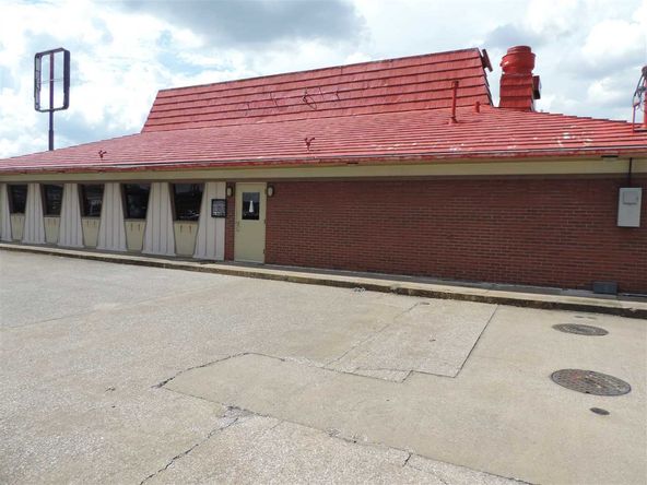 109 Armory Dr, Russellville, KY 42276